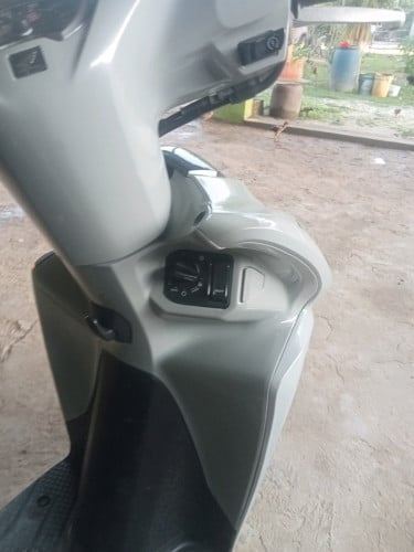 ម៉ូតូលក់តម្លៃ 850 ដុល្លារចរចា