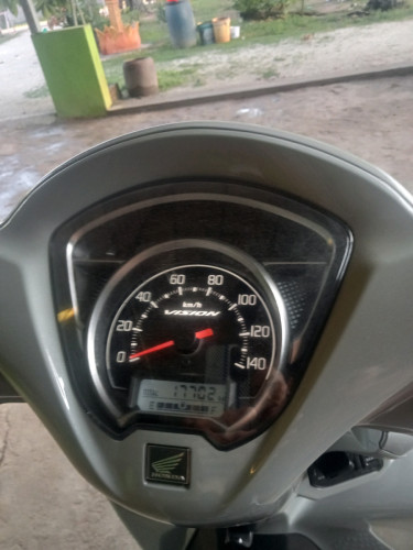 ម៉ូតូលក់តម្លៃ 850 ដុល្លារចរចា