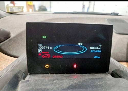 សាង​ BMW​2​015  សាំង​អគ្គិសនី​