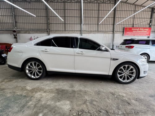 ឡានលក់ ford Taurus 2013 option កប់