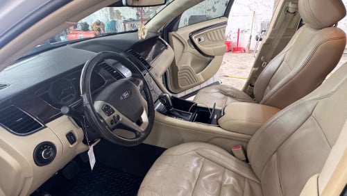 ឡានលក់ ford Taurus 2013 option កប់