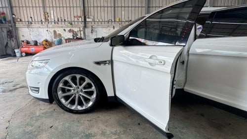 ឡានលក់ ford Taurus 2013 option កប់