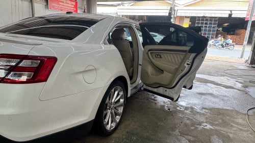 ឡានលក់ ford Taurus 2013 option កប់