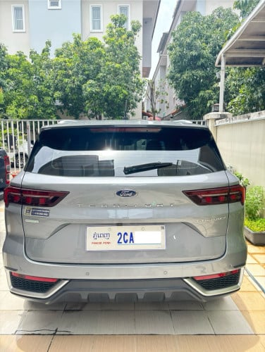 លក់ Ford Territory Titanium X 2024 ចង់ប្តូរស៊េរី Ford Ranger Wildtrak 2023 ខ្មៅ ឬប្រផេះ