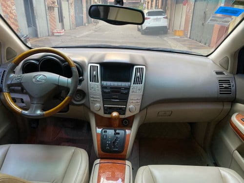 ឡានលក់ Lexus Rx330 ឆ្នាំ04 ប៉ុង1 h full