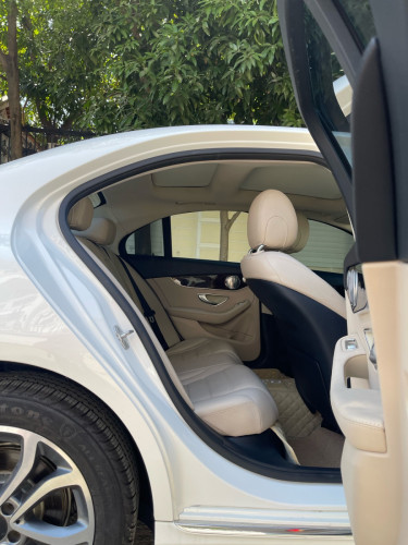 Mercedes Benz C300 មកដល់ហើយ ស្ដុកថ្មី ស🖤Luxuryឆ្នាំ​ 2015 ថ្មី