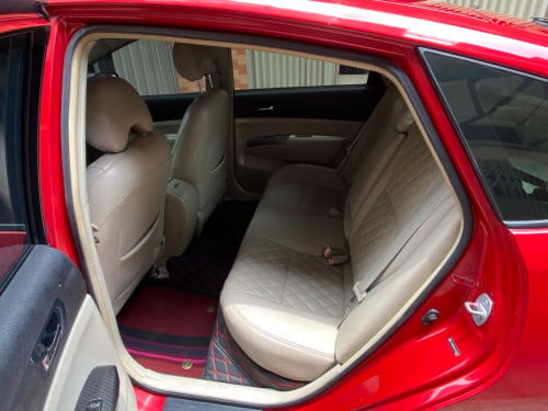 ឡានលក់ Prius 06 h full ឡានថ្មីស្អាត