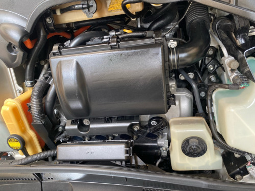 ឡានលក់ Prius 06 h full ឡានស្អាតថ្មីណាស់ថ្នាំស៊ីនម៉ាជុំ