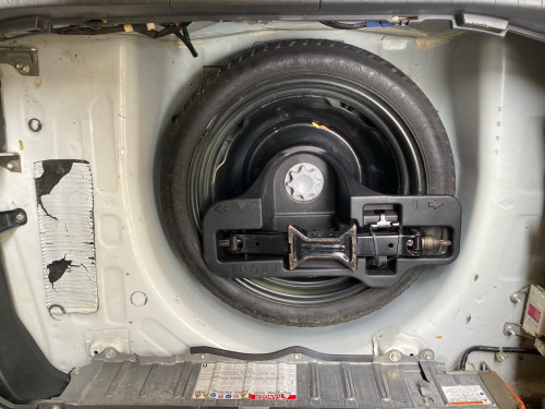 ឡានលក់ Prius 06 h full ឡានស្អាតថ្មីណាស់ថ្នាំស៊ីនម៉ាជុំ