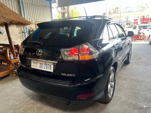 អេមហា៎Rx330_2004_ប៉ុង1 ពណ៍ខ្មៅ
