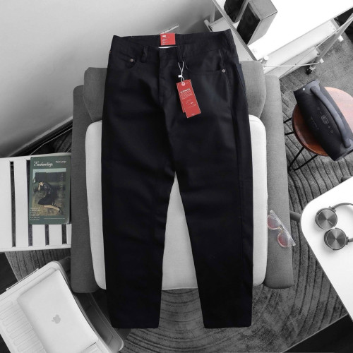 អាខូវប៊យជើងវែង / Straight-leg pants