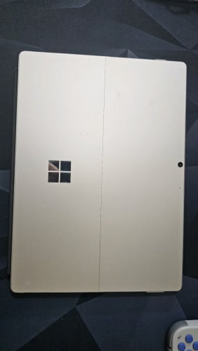 ស្អាតSurface pro 8