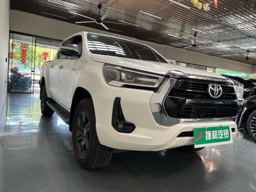 🩵Toyota hilux revo 2025 ឡានស្លាកលេខ