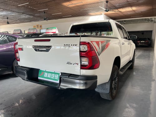 🩵Toyota hilux revo 2025 ឡានស្លាកលេខ