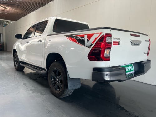 🩵Toyota hilux revo 2025 ឡានស្លាកលេខ