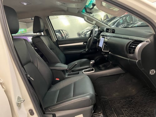 🩵Toyota hilux revo 2025 ឡានស្លាកលេខ