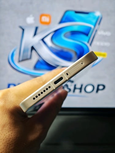 📱Xiaomi 17 Ultra by Leica / China  💾RAM16G+16G / Storage512G✅នៅស្អាត98.5%👉មានថែមឆ្នាំងសាក120W+ខេស