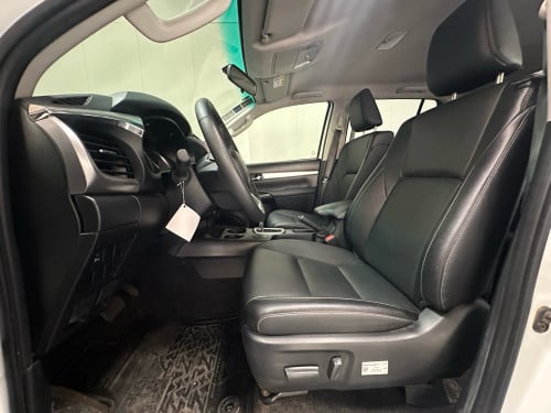 🚗Toyota ឡានស្លាក សរ ទឹកថ្នាំសុីនតែម្តង