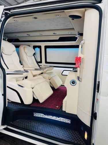 🚗TOYOTA HIACE ViP ឆ្នាំ 2025 ( លេខអូតូ)👉ធានាឡានមិនមានបុកប៉ះ ទឹកថ្នាំហ្សុីនមួយជុំ👉