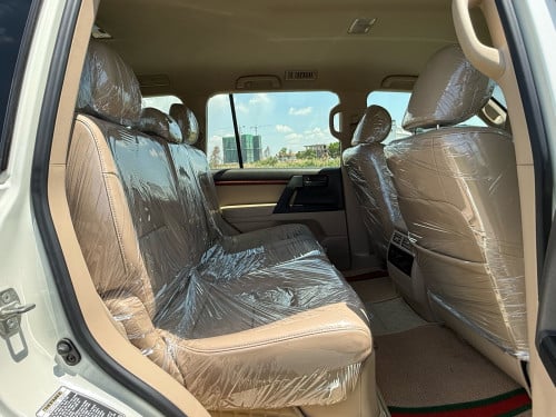 2014 LC GXR V8 diesel