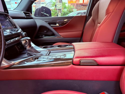 2022 Lx 600 Turbo sport arab