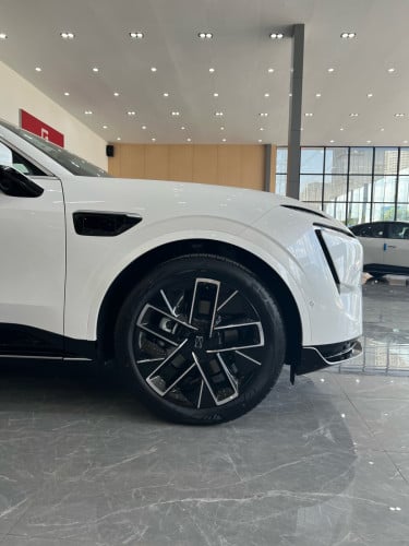 2025 AVATR 11 Max 815km ថ្មី ក្នុងស្តុក 💯