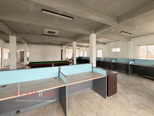 270 Sqm Office Space For Rent in Daun Penh