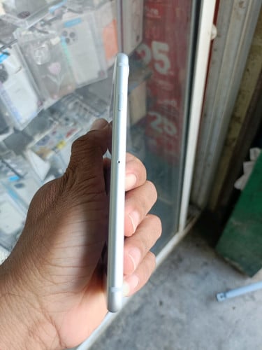 8G សានុំ99%អត់ជាប់អី