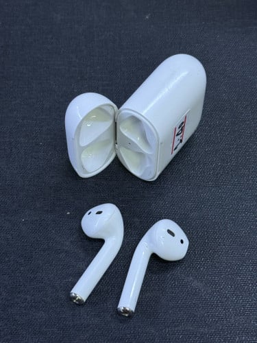 AirPods 1st Generation 97%