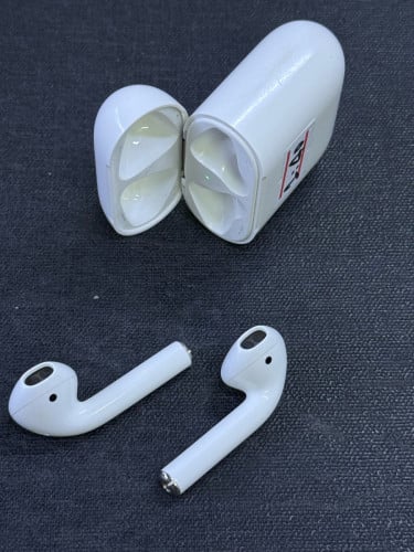AirPods 1st Generation 97%