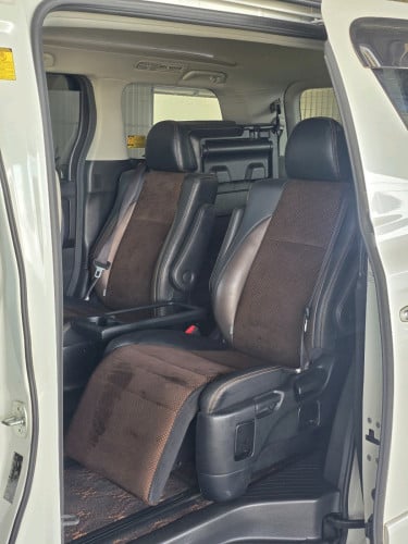 ALPHARD_2014