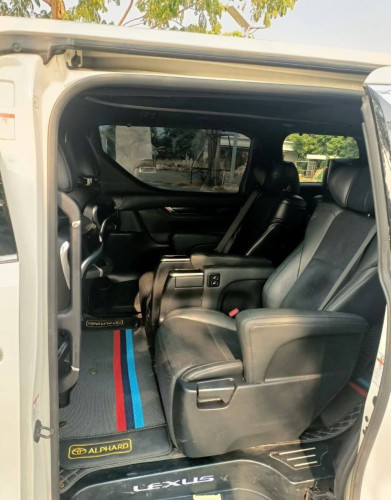 alphard Up LM350 ឆ្នាំ 2015 បើកដំបូល២តង់ ទ្វារអូតូ៣ V4 សាំង