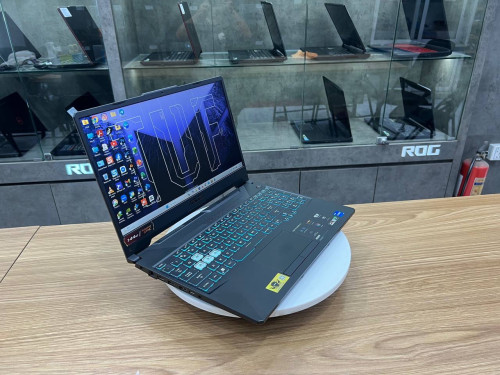 Asus Tuf gaming F15 FX506 (Gaming&Design)