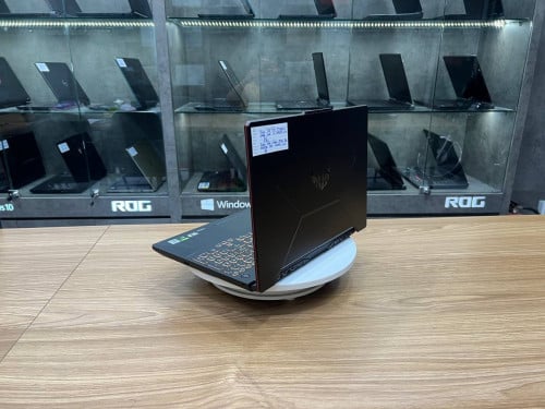 Asus Tuf gaming F15 FX506 (Gaming&Design)
