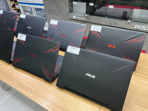 Asus Tuf gaming FX504 (Gaming&Design)