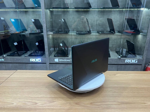 Asus X570ZD (Gaming&Design)