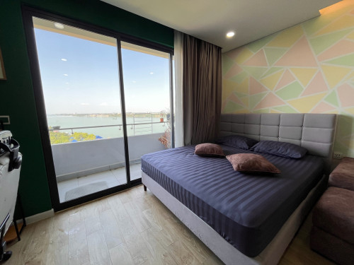 Big Studio Apartment for Sale | Mekong River View