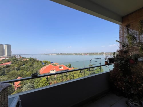 Big Studio Apartment for Sale | Mekong River View