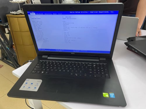 Dell Inspiron 17