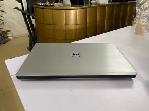 Dell Inspiron 17