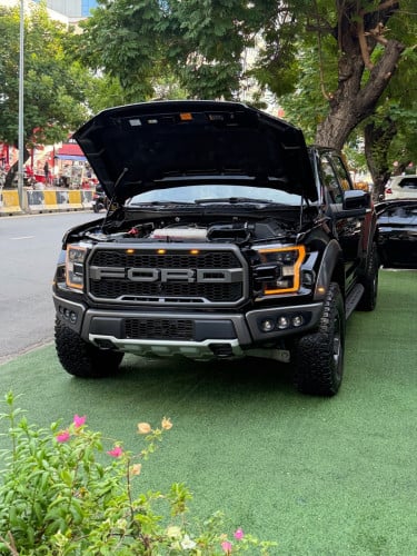 Ford F-150 Raptor 2018 Full Option , ស្លាកលេខ​ ម្ចាស់ដេីម​ទី១