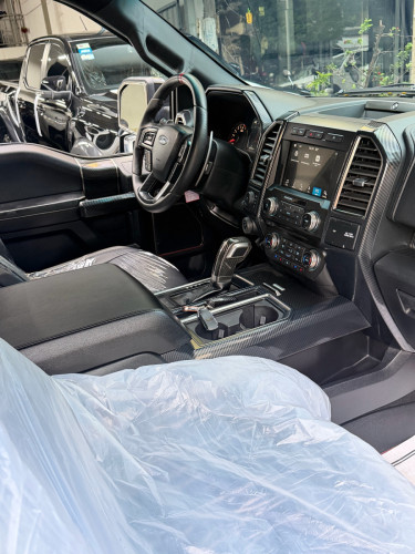 Ford F-150 Raptor 2018 Full Option , ស្លាកលេខ​ ម្ចាស់ដេីម​ទី១