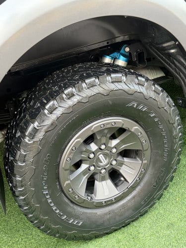 Ford F-150 Raptor 2018 Full Option , ស្លាកលេខ​ ម្ចាស់ដេីម​ទី១