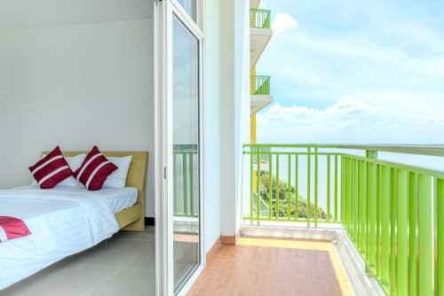 Fully Furnished 3 Bedroom - Service Apartment