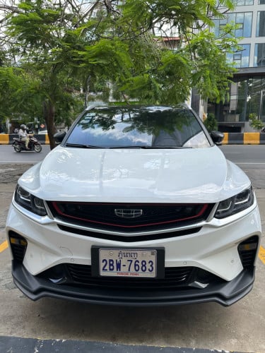 Geely Coolray 2024 ពណ៌សរ​ ស្អាតទឹកថ្នាំសុីន​ ឬវ៉ៃដូរឆ្នាំខ្ពស់ថែមលុយវិញ