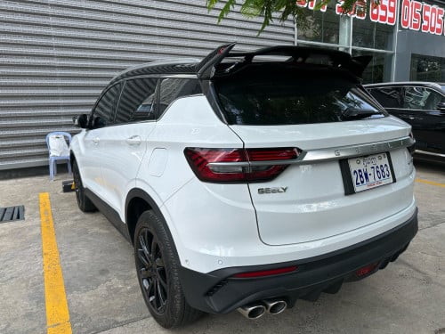 Geely Coolray 2024 ពណ៌សរ​ ស្អាតទឹកថ្នាំសុីន​ ឬវ៉ៃដូរឆ្នាំខ្ពស់ថែមលុយវិញ