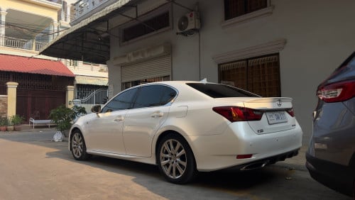 Gs 350 full option ប៉ុង1 low mileage(32000km)