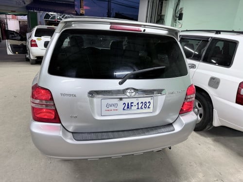 Highlander 2001 Limited បើកដំបូល ប៉ុងមួយ ប្រភេទឡានមូលសានុំស្រីន ថ្មីខ្លាំង
