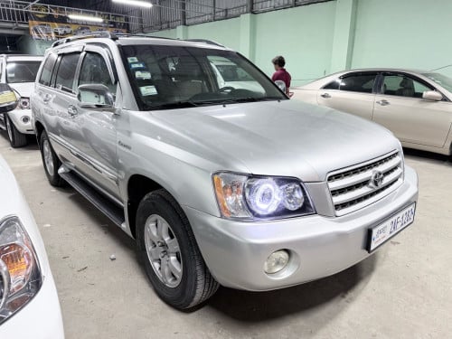 Highlander 2001 Limited បើកដំបូល ប៉ុងមួយ ប្រភេទឡានមូលសានុំស្រីន ថ្មីខ្លាំង