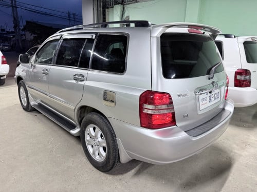Highlander 2001 Limited បើកដំបូល ប៉ុងមួយ ប្រភេទឡានមូលសានុំស្រីន ថ្មីខ្លាំង